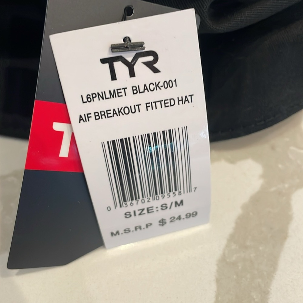 Hat - Picture 4 of 5